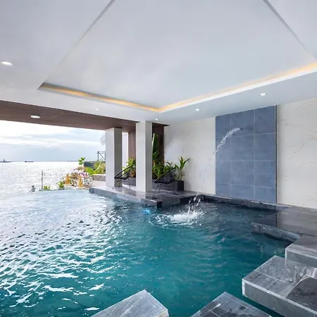 Palm Villa 24 - Ocean View Luxury 6 Bedroom, Karaoke, Bi-Da